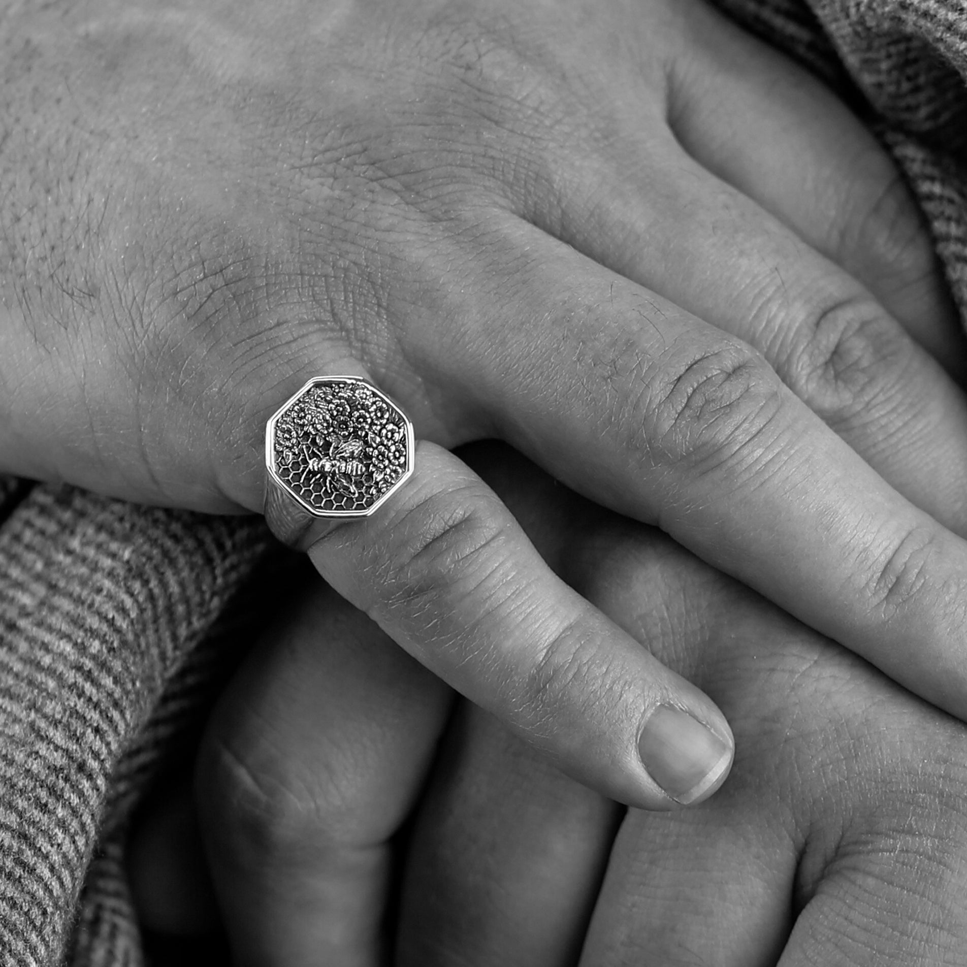 Small Honeycomb Bee Signet Ring | 9ct Yellow Gold - BeckonJewel