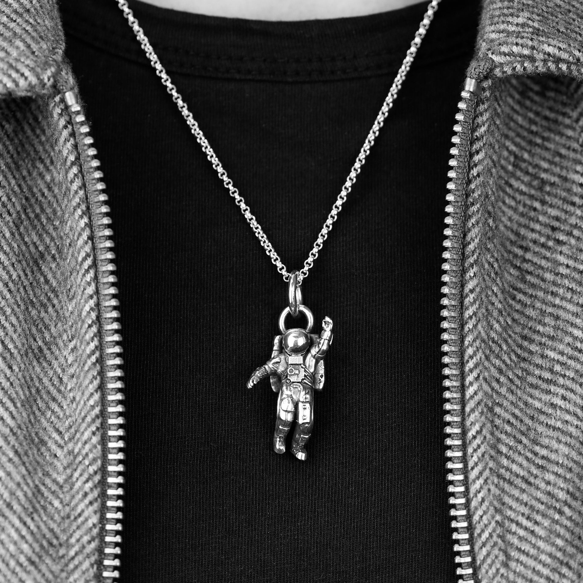 Spaceman Pendant | 9ct Yellow Gold - BeckonJewel