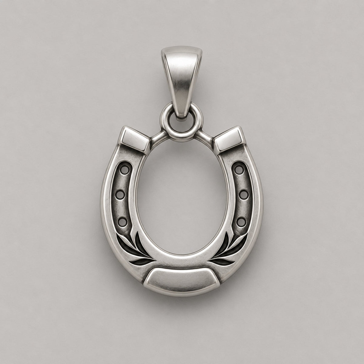THE LUCKY HORSESHOE PENDANT – STERLING SILVER - BeckonJewel