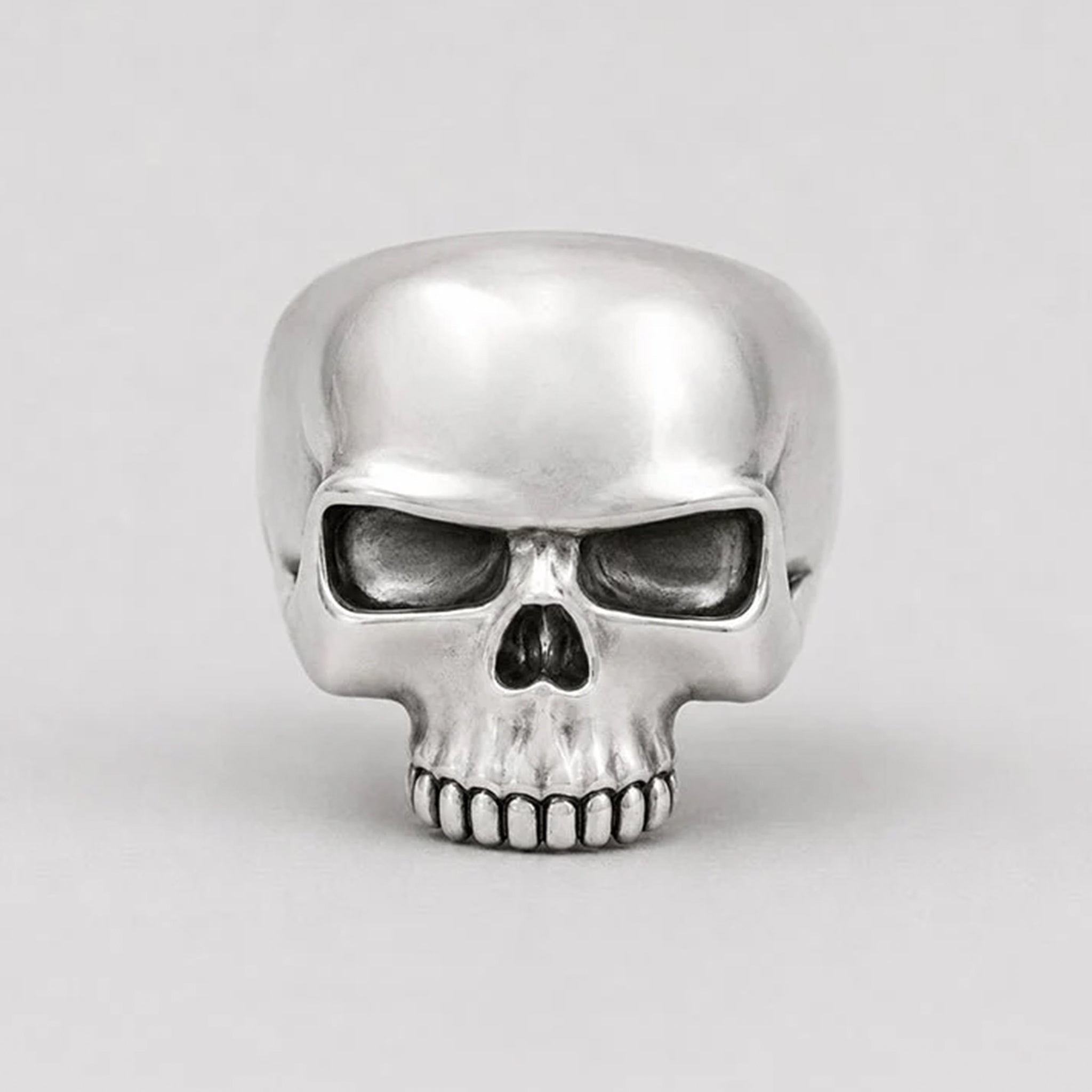 Ántrax Skull Ring – Handcrafted Sterling Silver - BeckonJewel
