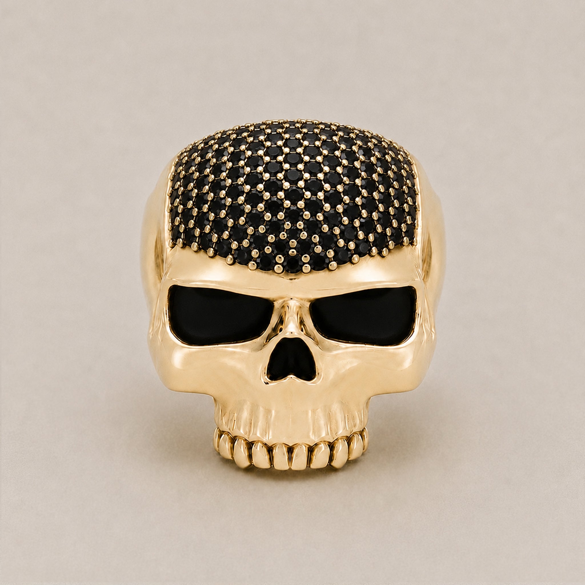 Ántrax Skull Ring – Pavé Onyx Edition | 9ct Yellow Gold - BeckonJewel