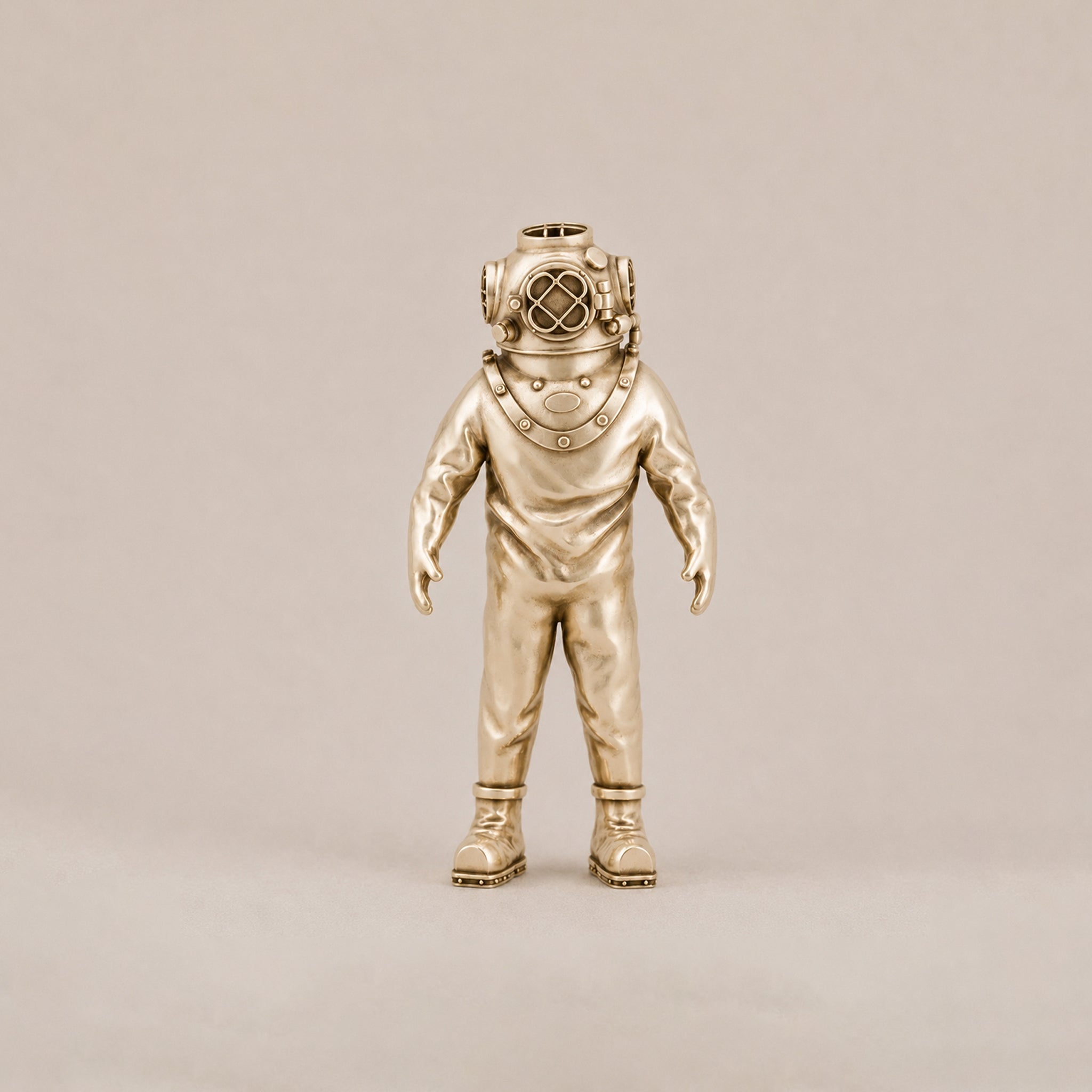Aquatic Man Pendant | 9ct Yellow Gold - BeckonJewel
