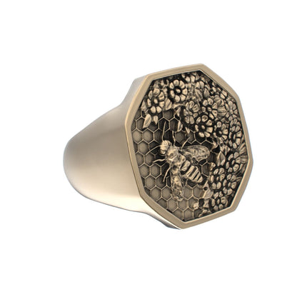 Honeycomb Bee Signet Ring - 9ct Gold - BeckonJewel