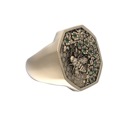 Honeycomb Bee Signet Ring - 9ct Gold - Emerald - BeckonJewel